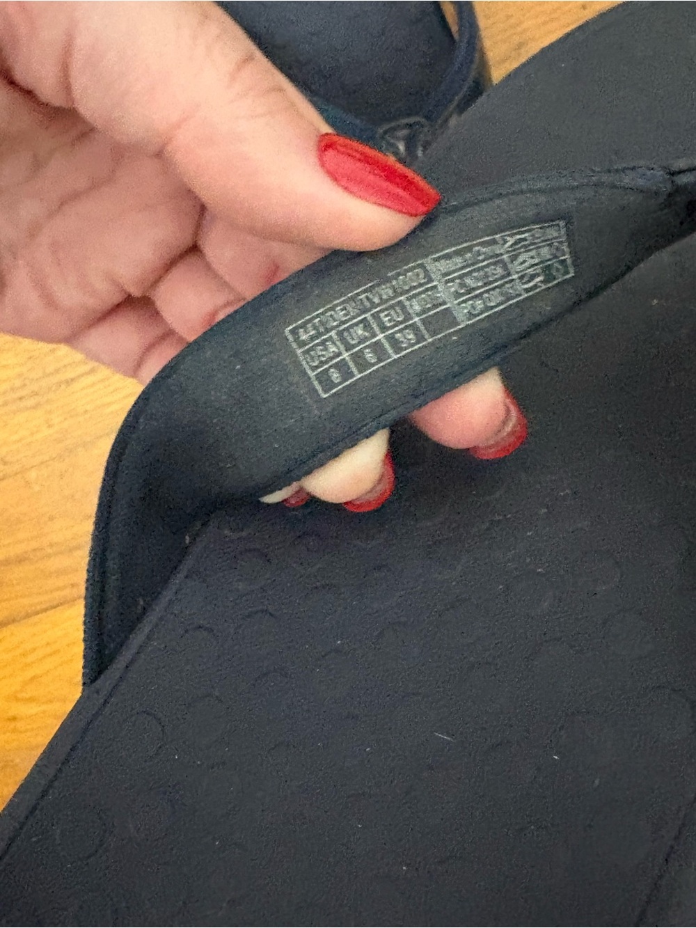 Vionic Flip Flops - Picture 3 of 5